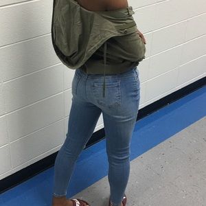 High waisted skinny blue jeans